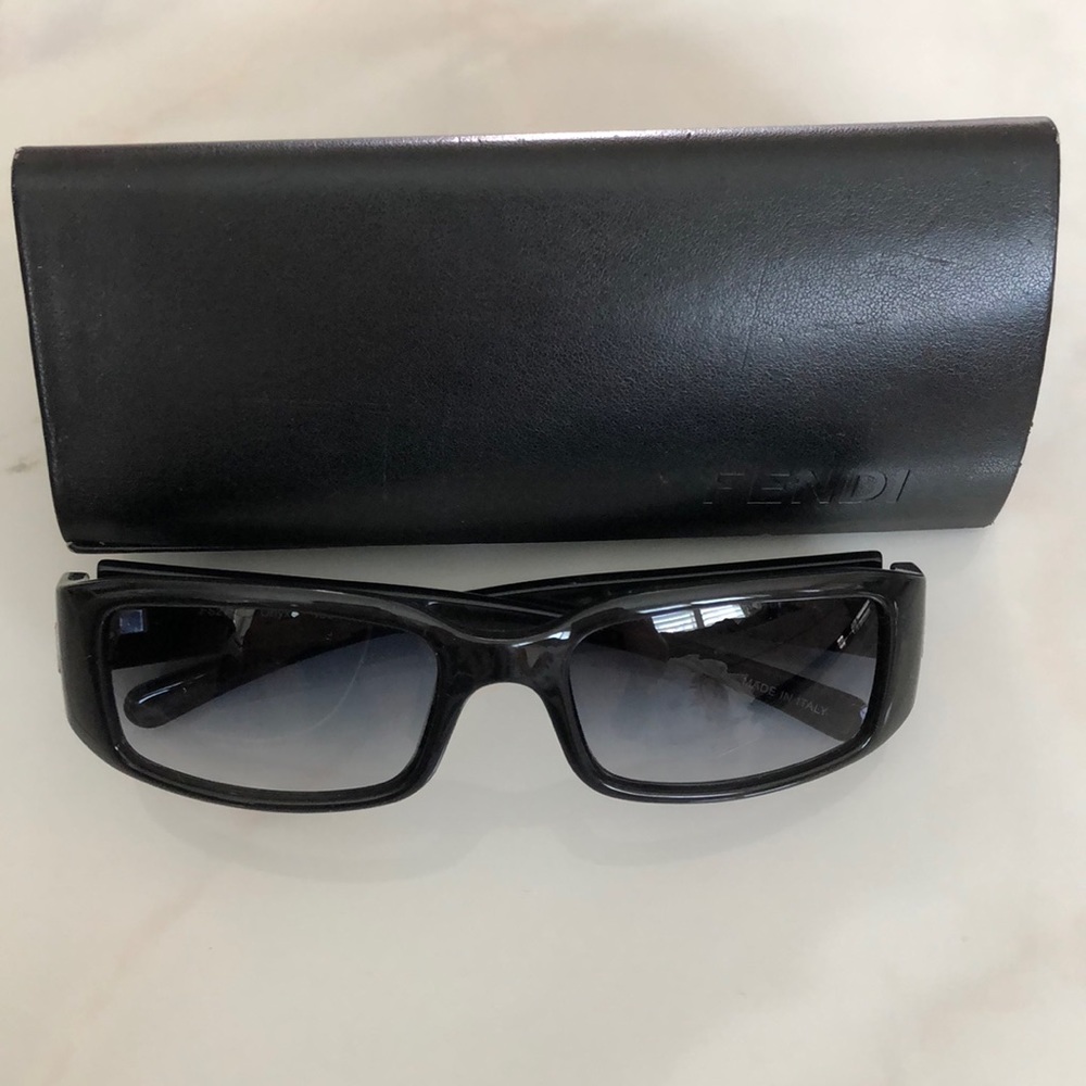 Fendi sunglasses with box FS275 Onyx